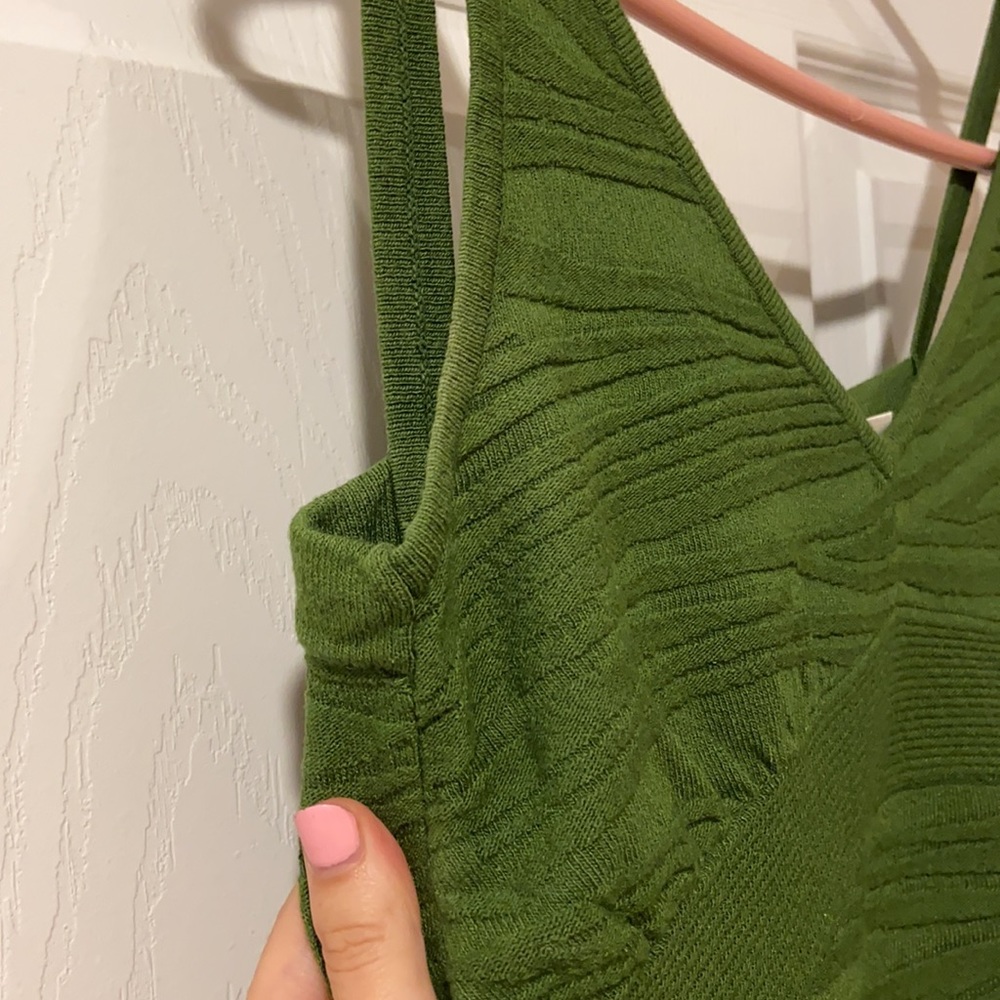 Cache V-Neck Green Textured Tank Top Size XS - Picture 5 of 8